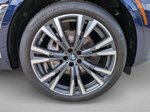 Used 2023 BMW X7 xDrive40i w/ Premium Package AWD/4WD image 25