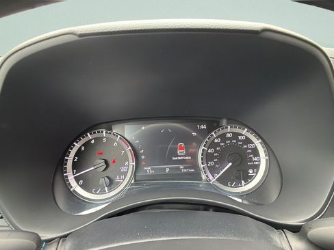 Used 2023 Toyota Highlander LE AWD/4WD image 17