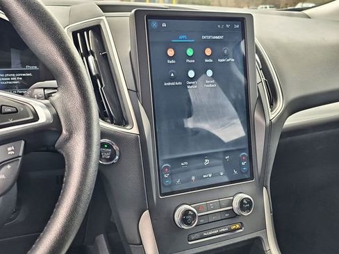 Used 2024 Ford Edge SEL image 25