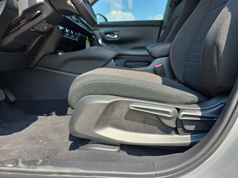 Certified 2026 Honda HR-V Sport image 12
