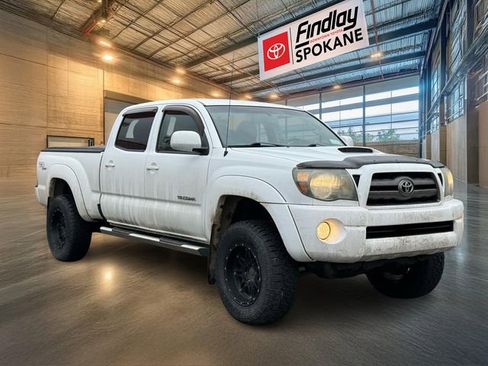 Used 2010 Toyota Tacoma 4x4 Double Cab image 3