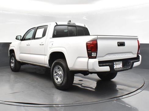 Used 2022 Toyota Tacoma SR w/ SR Convenience Package RWD image 5