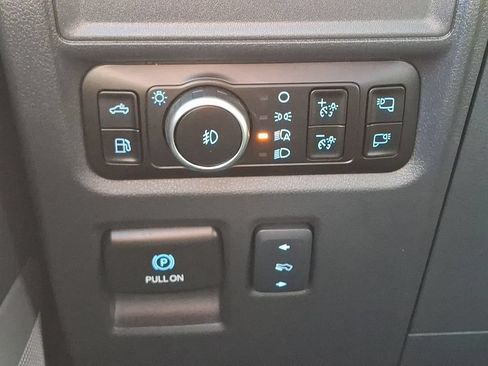 Used 2025 Ford F150 Lariat w/ Equipment Group 501A Mid AWD/4WD image 26