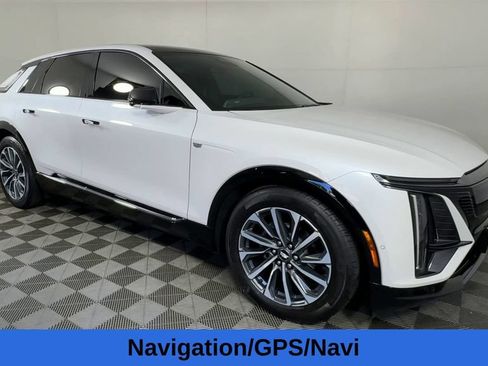 Used 2024 Cadillac Lyriq Sport w/ LPO, Floor Liner Package RWD image 4