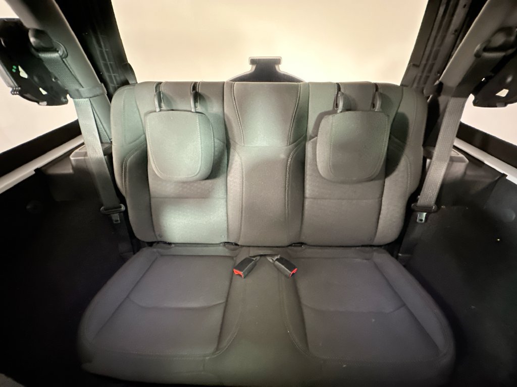 Used 2021 Jeep Wrangler Sport AWD/4WD image 13