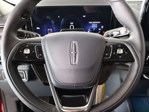 New 2026 Lincoln Aviator Reserve AWD/4WD image 3