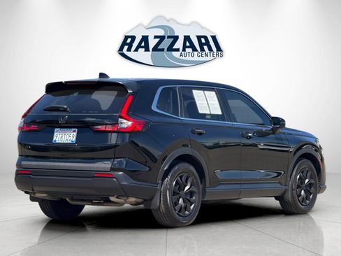 Used 2025 Honda CR-V LX image 3