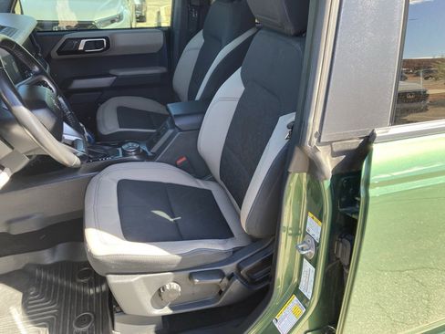 Used 2022 Ford Bronco Wildtrak image 32