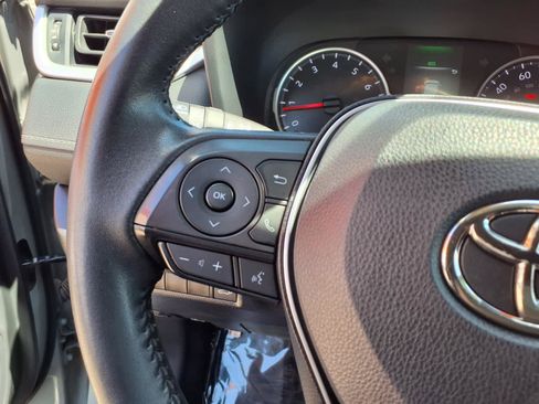 Used 2022 Toyota RAV4 XLE Premium FWD image 22