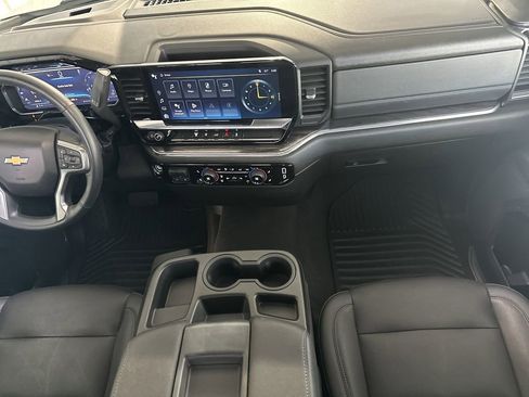 Certified 2024 Chevrolet Silverado 2500 LTZ image 19
