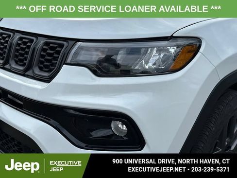 Used 2025 Jeep Compass Limited w/ Sun & Sound Group AWD/4WD image 7