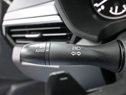 Used 2025 Nissan Altima 2.5 SR image 31