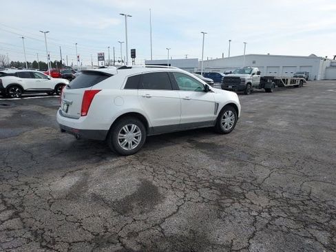 Used 2016 Cadillac SRX Luxury w/ Driver Awareness Package image 3