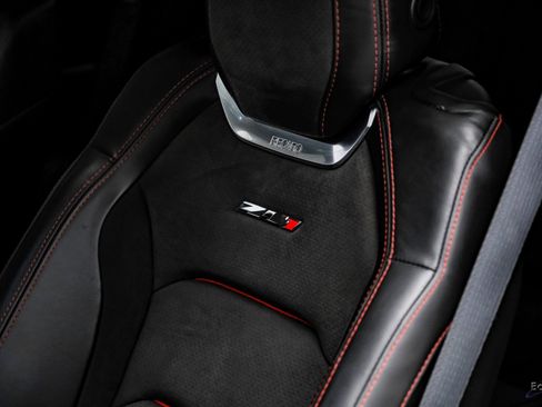 Used 2018 Chevrolet Camaro ZL1 image 36