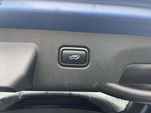 Used 2025 Kia Sportage EX w/ Premium Package image 49