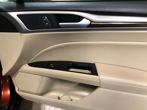 Used 2016 Ford Fusion SE w/ Equipment Group 202A image 24