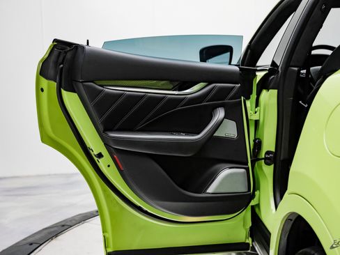 Used 2021 Maserati Levante S GranSport image 89