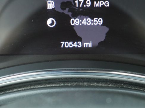 Used 2019 Jeep Grand Cherokee Laredo AWD/4WD image 27