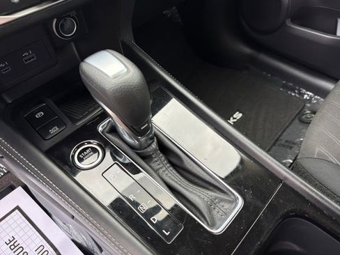 Used 2023 Nissan Kicks SV FWD image 24