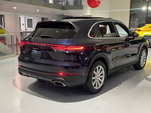 Used 2023 Porsche Cayenne image 5
