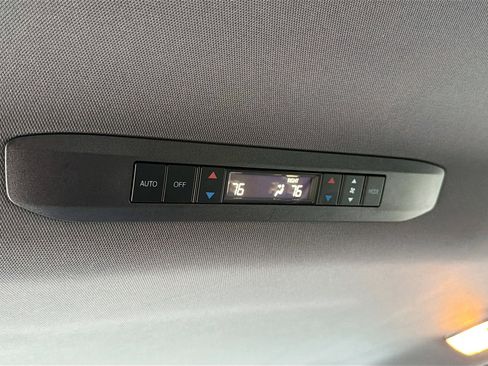 Used 2024 Toyota Sienna XLE Woodland Edition image 20