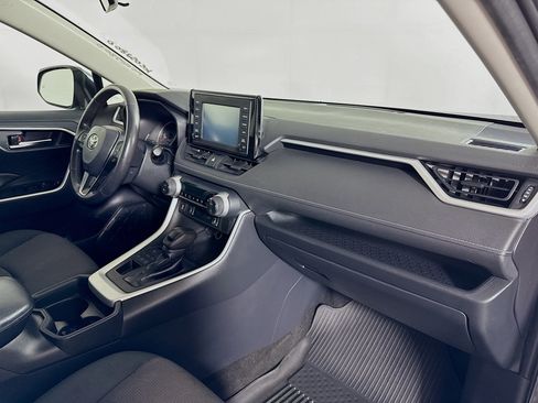 Certified 2019 Toyota RAV4 XLE w/ Convenience Package AWD/4WD image 27