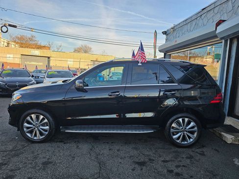 Used 2016 Mercedes-Benz GLE 350 4MATIC image 2