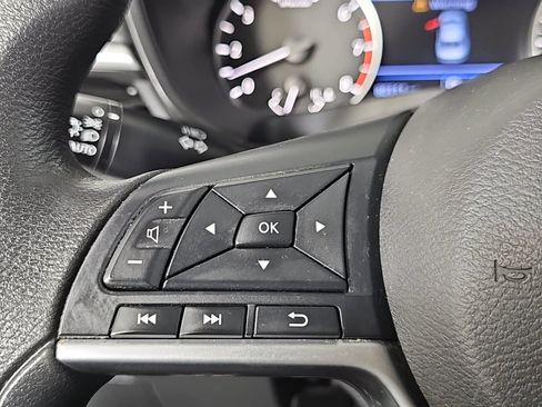 Used 2020 Nissan Altima 2.5 S FWD image 16