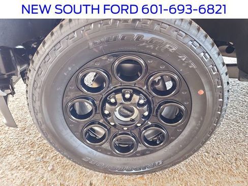 New 2025 Ford F250 Lariat w/ Lariat Ultimate Package image 41