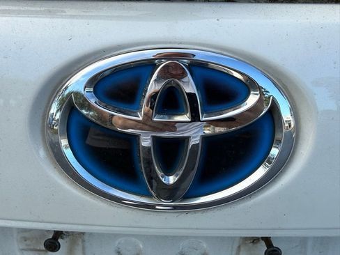 Used 2013 Toyota Prius V Two image 31