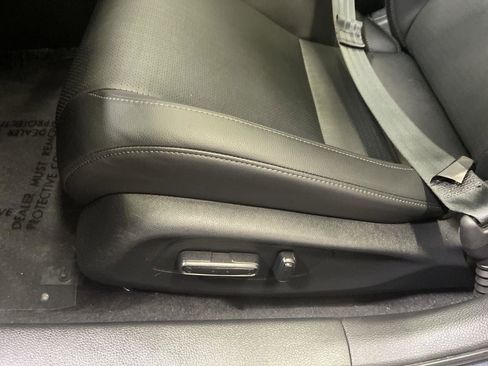 Used 2025 Honda Civic Sport Touring image 12