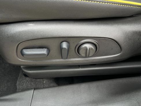 Used 2025 Chevrolet TrailBlazer ACTIV image 25