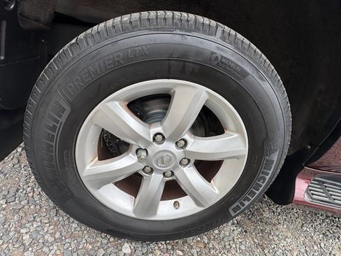 Used 2013 Lexus GX 460 Base AWD 4dr SUV image 32