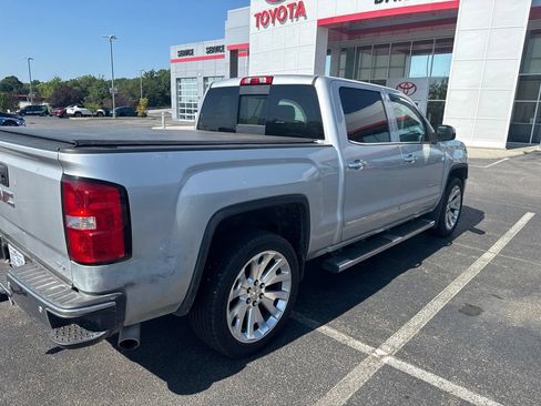Used 2015 GMC Sierra 1500 SLT w/ Driver Alert Package AWD/4WD image 4
