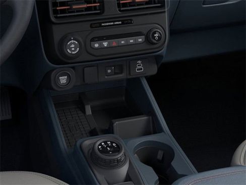 New 2025 Ford Maverick Lariat image 16