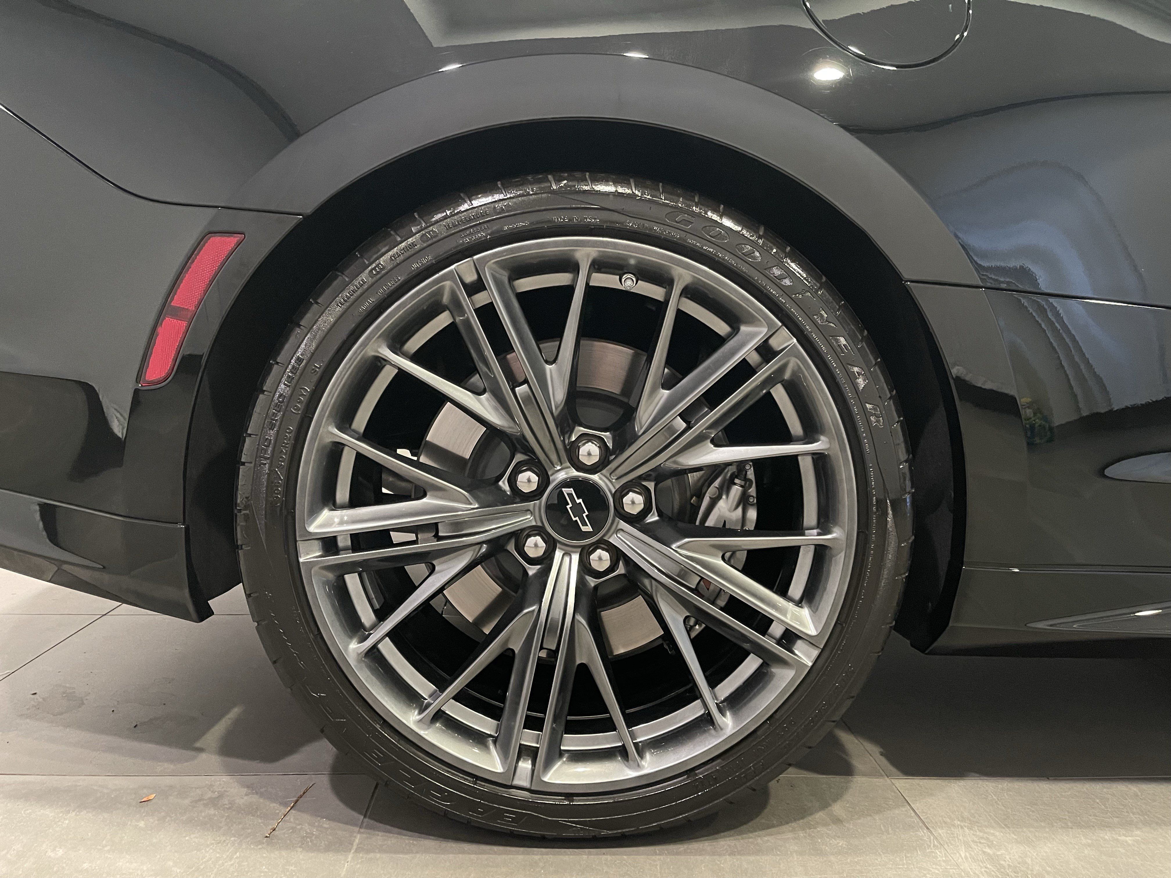Used 2023 Chevrolet Camaro ZL1 RWD image 9