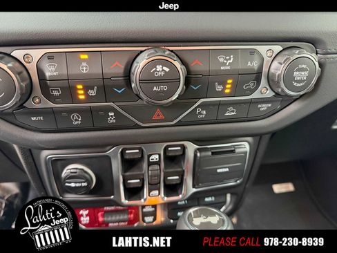 New 2026 Jeep Wrangler Unlimited Rubicon image 16