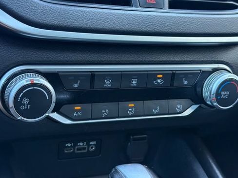 Used 2021 Nissan Altima 2.5 SR w/ SR Premium Package FWD image 21