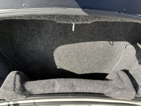 Used 1990 Buick Reatta Convertible image 29