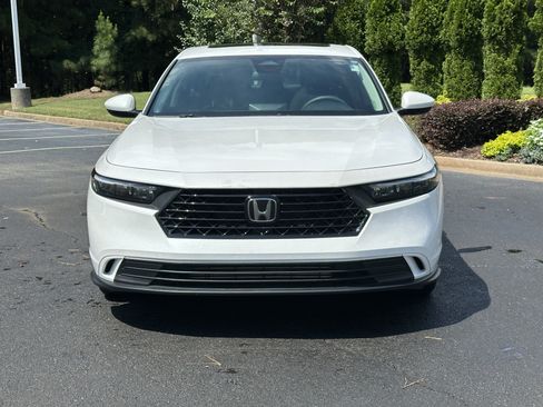 Used 2024 Honda Accord EX image 3