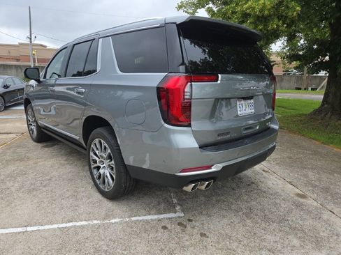 Used 2026 GMC Yukon Denali w/ Denali Reserve Package AWD/4WD image 3