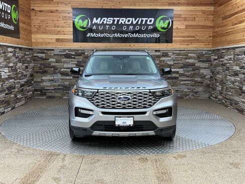 Used 2020 Ford Explorer Platinum image 3