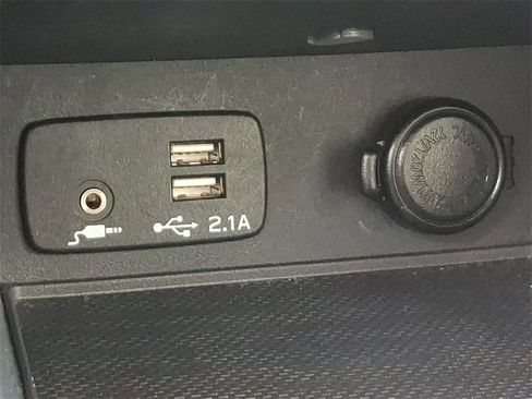 Used 2023 Subaru Crosstrek 2.0i Premium image 24