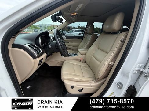 Used 2018 Jeep Grand Cherokee Limited AWD/4WD image 21