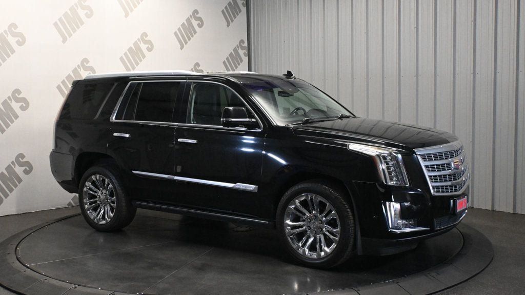 Used 2019 Cadillac Escalade Premium Luxury w/ LPO, Radiant Package RWD image 3