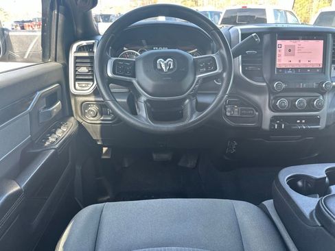 Used 2022 RAM 2500 Big Horn AWD/4WD image 17
