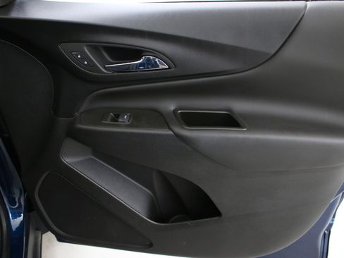 Used 2023 Chevrolet Equinox LT FWD image 31