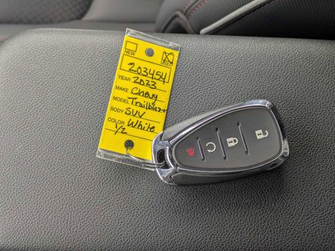 Used 2023 Chevrolet TrailBlazer RS w/ Convenience Package image 34