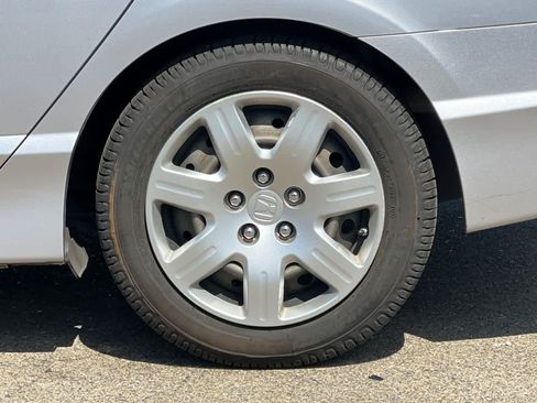 Used 2011 Honda Civic LX image 25
