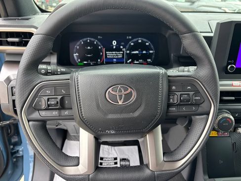 New 2026 Toyota 4Runner TRD Off-Road AWD/4WD image 14